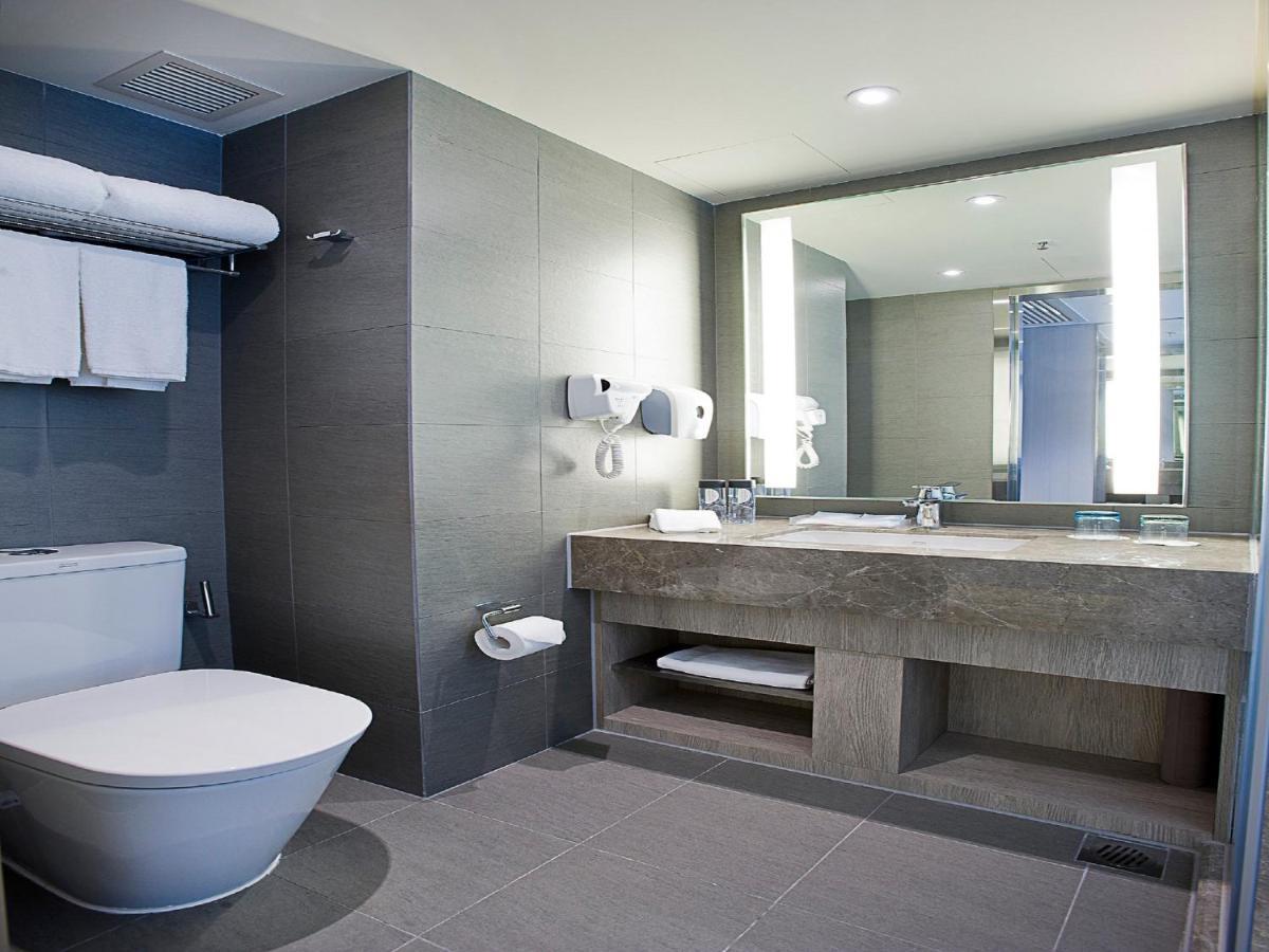 Holiday Inn Express Hong Kong Mongkok By Ihg Экстерьер фото