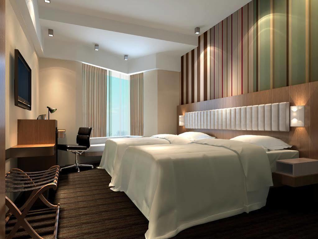 Holiday Inn Express Hong Kong Mongkok By Ihg Экстерьер фото