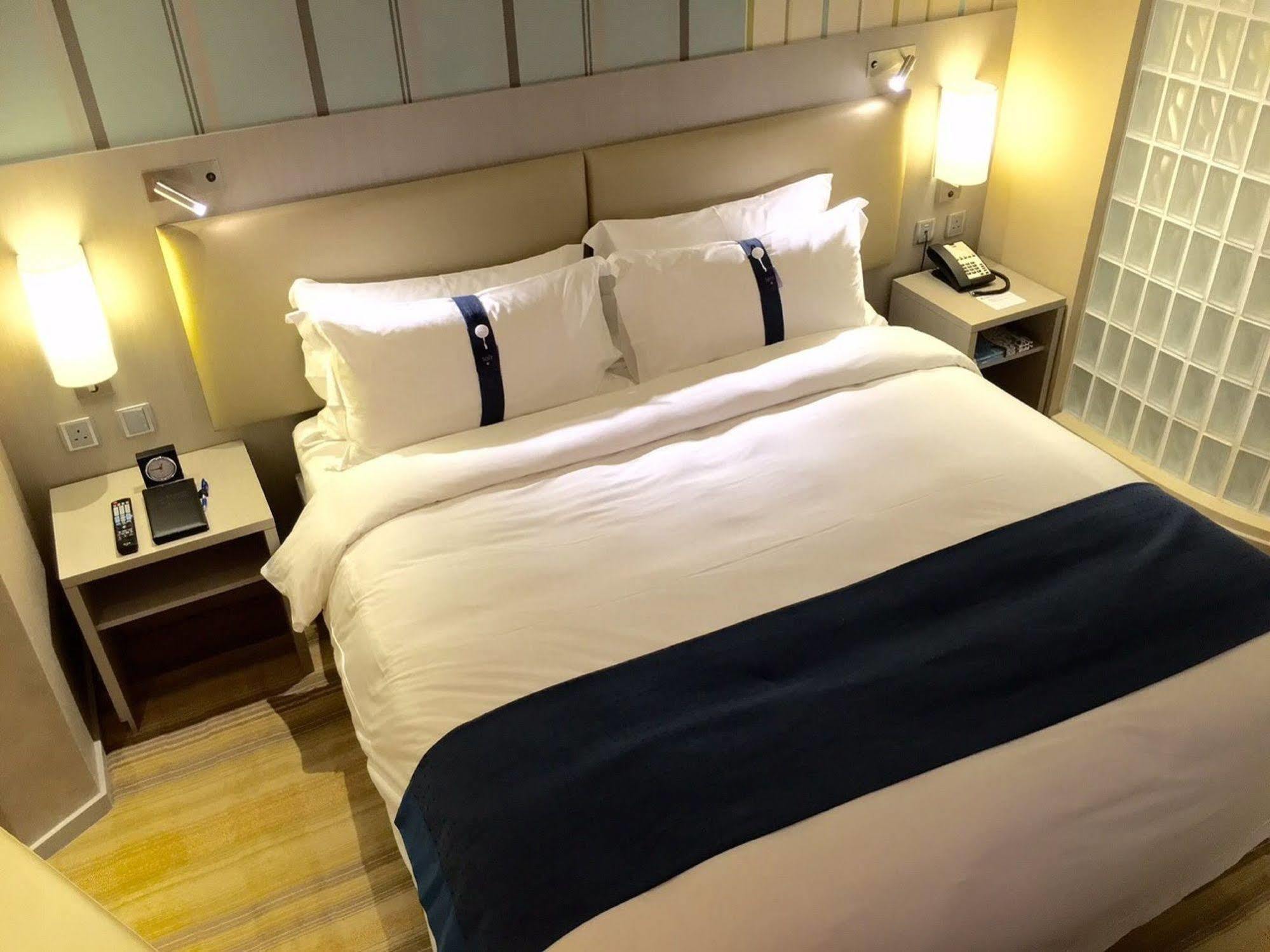 Holiday Inn Express Hong Kong Mongkok By Ihg Экстерьер фото